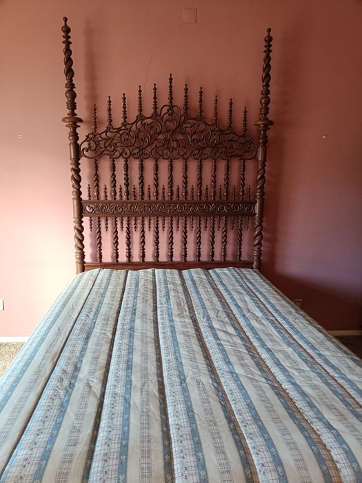 Estrutura cama antiga