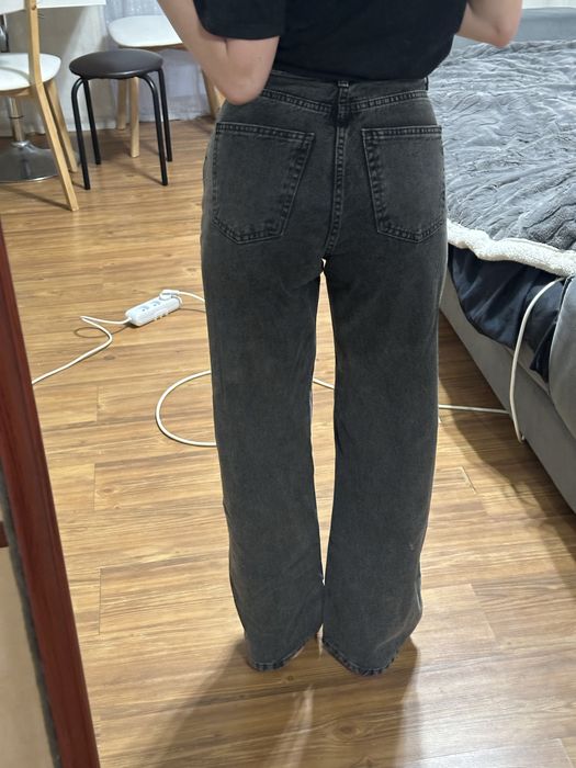 Джинсы черные размер s