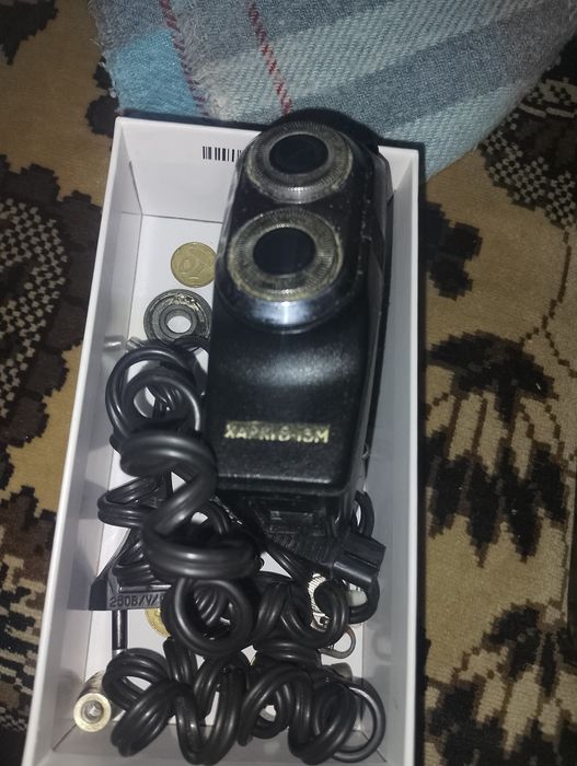 Пульти телефони бритви