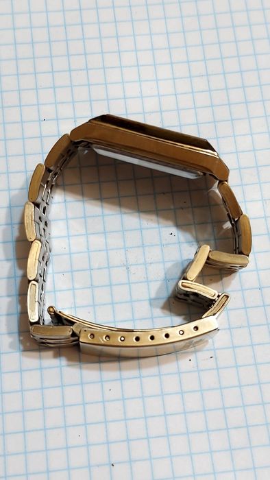 Годинник Орієнт з автопідзаводом.