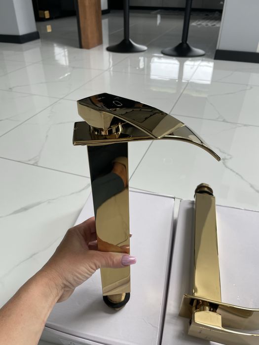 Bateria wysoka kolor złoty 2 szt.