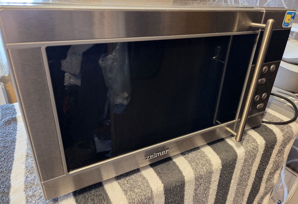 Mikrofalówka Zelmer 29Z012 800W z grillem – sprawna, do naprawy