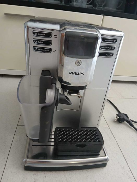 Ekspres do kawy Philips 5000 Series LatteGo