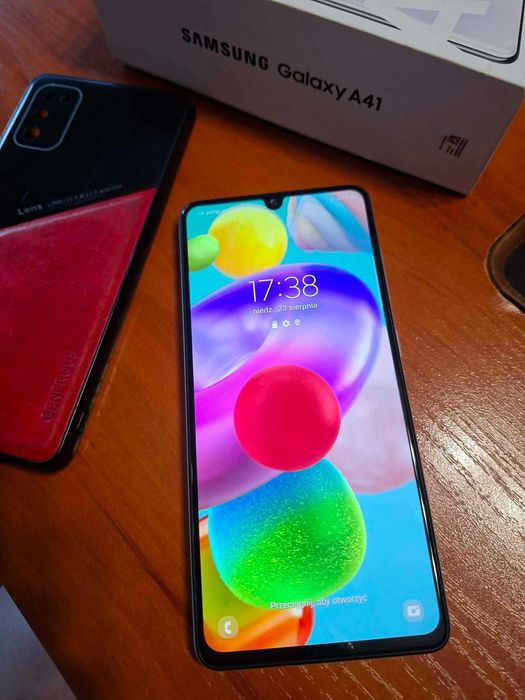 Sprzedam telefon smartfon Samsung Galaxy A41 - biały + Samsung Galaxy A30 - biały