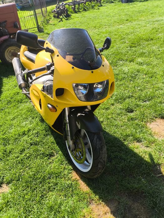 Suzuki GSX-R srad 750 gaźniki