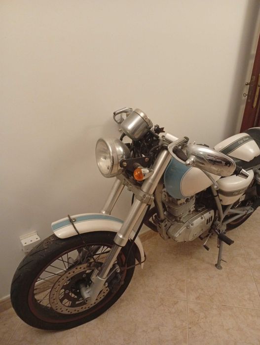 Mash Café Racer 125cc | 2015 | 7.827 km | Um único dono