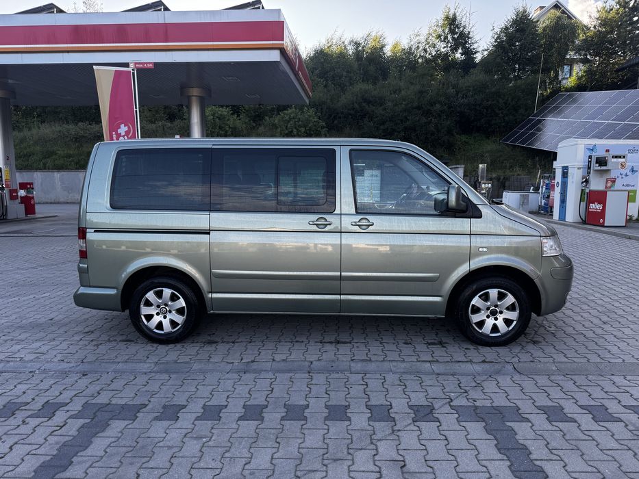 Wynajem Busa Bus Wypożyczalnia VW Transporter t5 Multivan 7 Osobowy