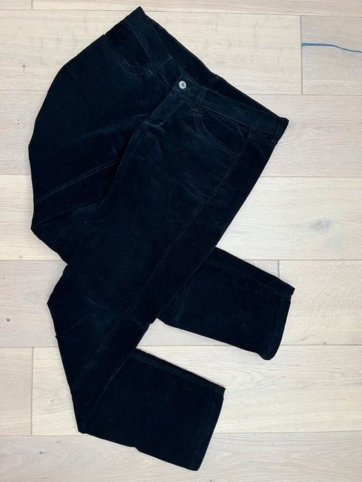 Czarne spodnie pluszowe Ivett 28/32