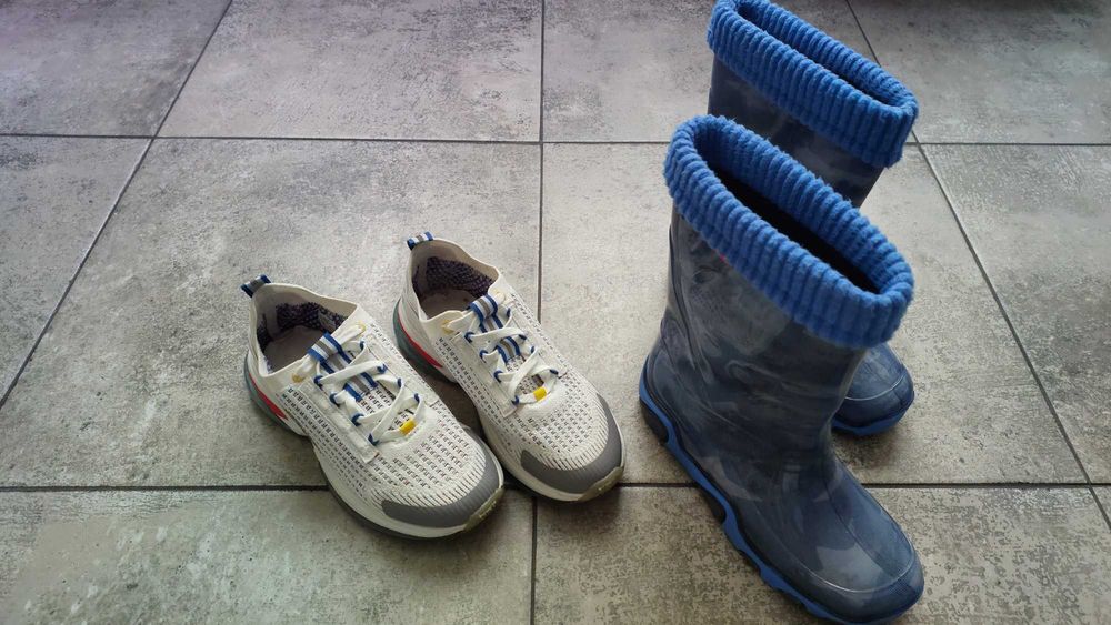 Пакет одягу та взуття на весну для хлопчика 140-150 см