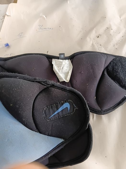 1 par de pesos para tornozelos/pulso Nike  1,13 kg (usado)