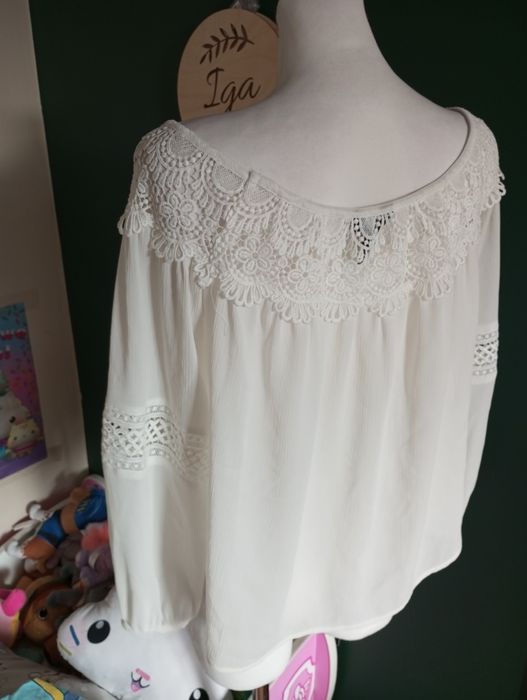 Biała elegancka bluzka rozmiar M