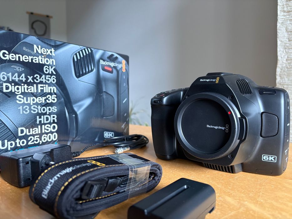 Blackmagic Pocket Cinema Camera 6K Pro (BMPCC 6K Pro)