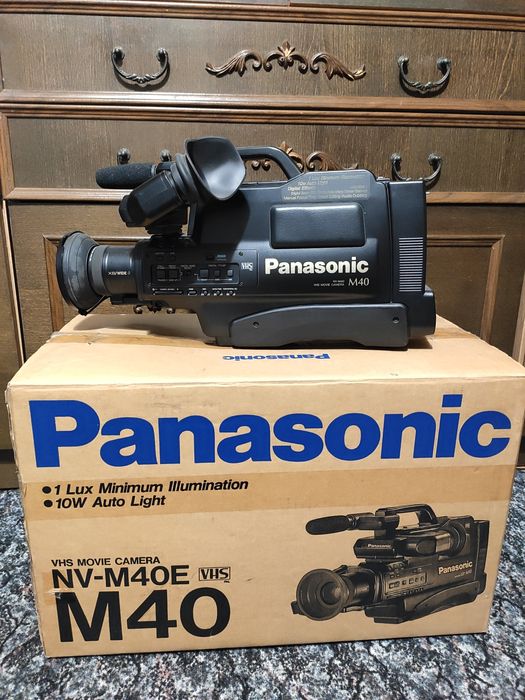 Видеокамера Panasonic M40