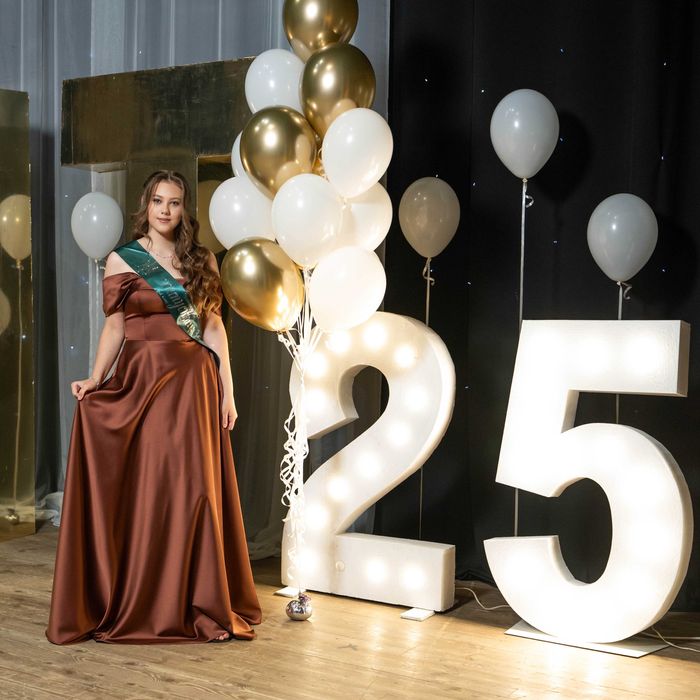 Вечірня/випускна сукня