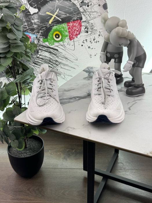 Кросівки Hoka Clifton 9 39 розмір Е16987