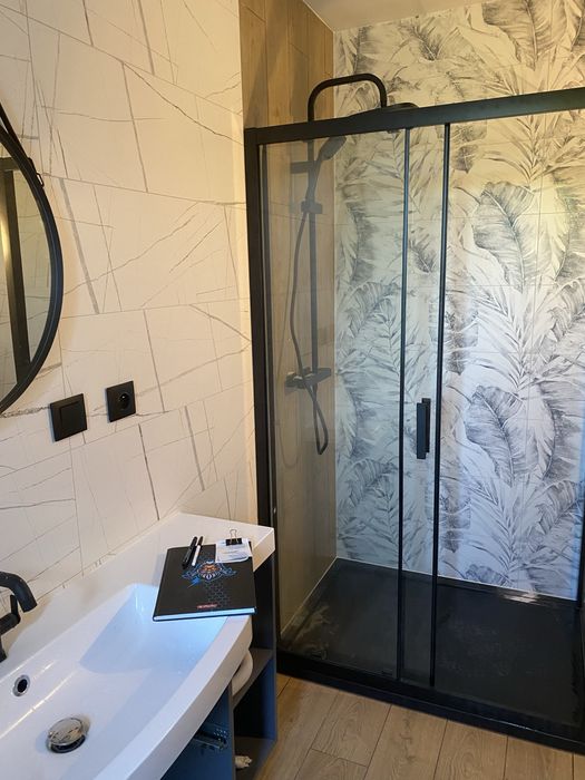 Glazurnik,ukladanie płytek,łazienki kompleksowo