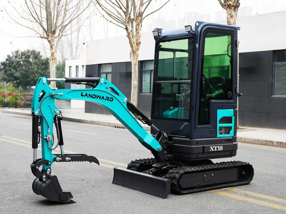 Mini Giratória LANDWARD XT18 1800KG Motor Kubota