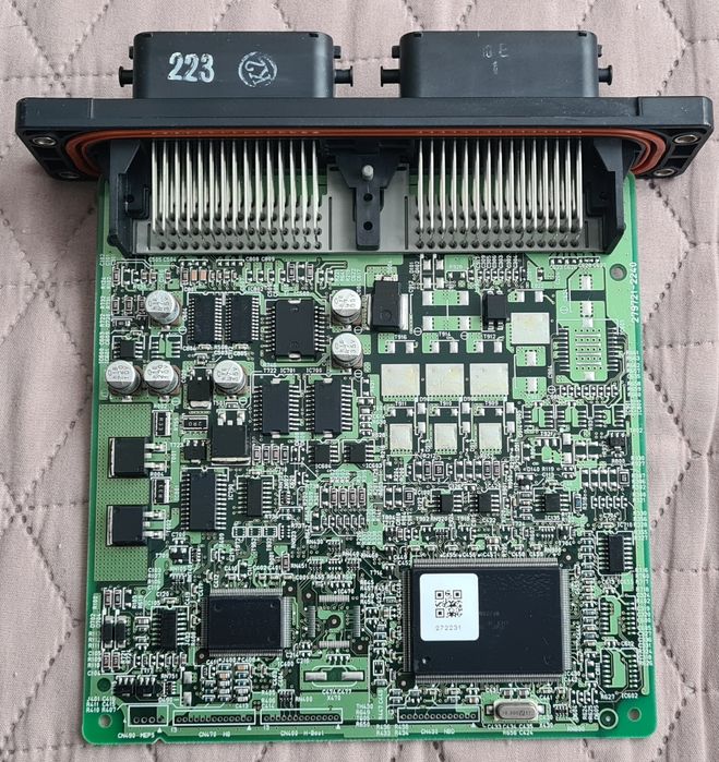 ECU   sterownik Mazda