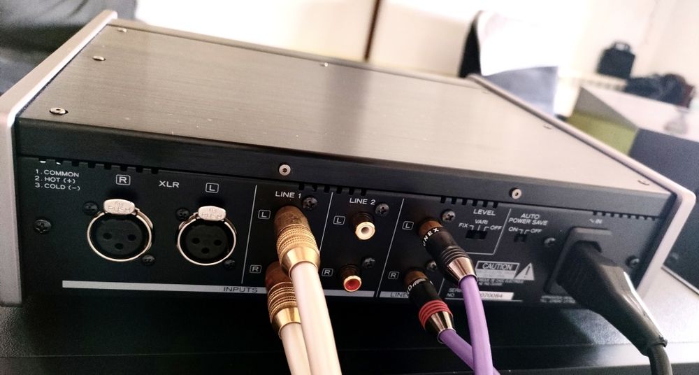 Amplificador de auscultadores TEAC HA-501