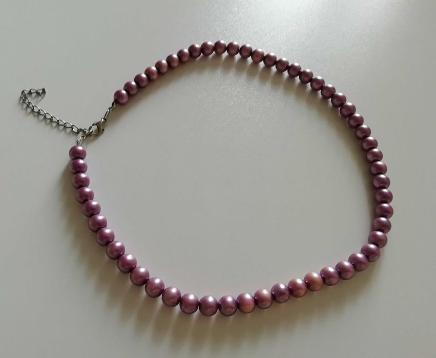 Naszyjnik perłowy śliwkowy