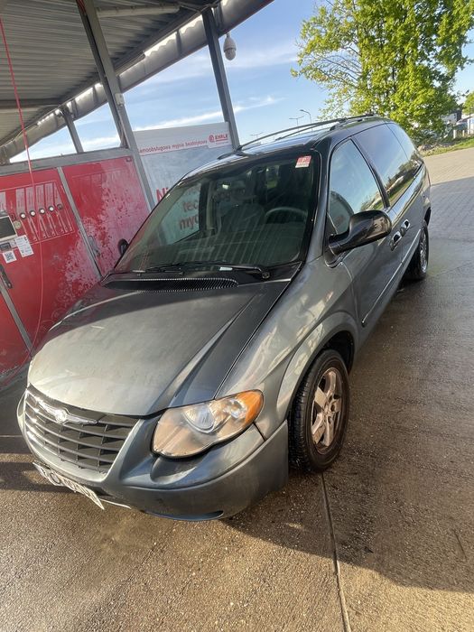 Chrysler Caravan
