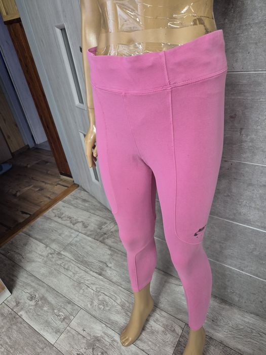 Leginsy różowe Nike rozm L