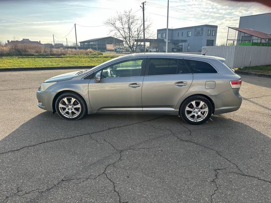 Toyota Avensis 2.2Dizel