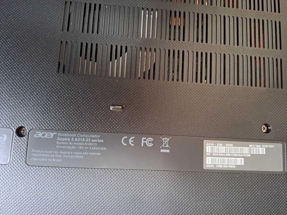 Acer A315-23 Geração Windows 11 AMD Ryzen 5 3500U 8Gb Ram Gráfica 4Gb Dedicados Novo