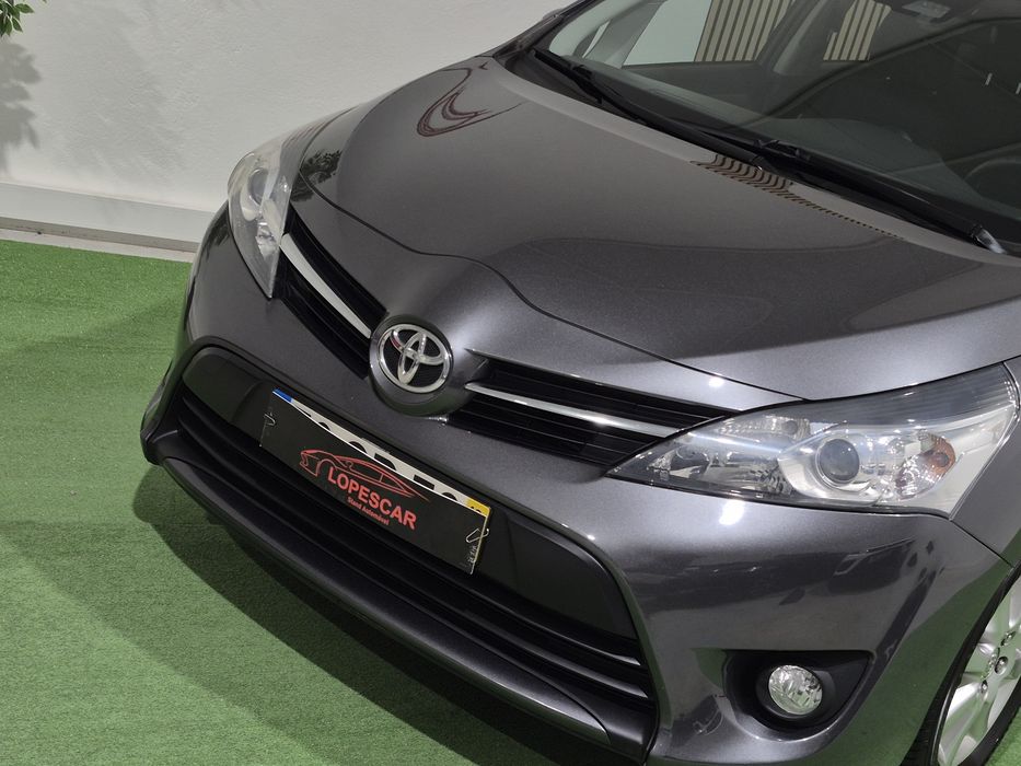Toyota Verso 1.6 D-4D - 100.000KM - 7 LUGARES | GARANTIA | NACIONAL
