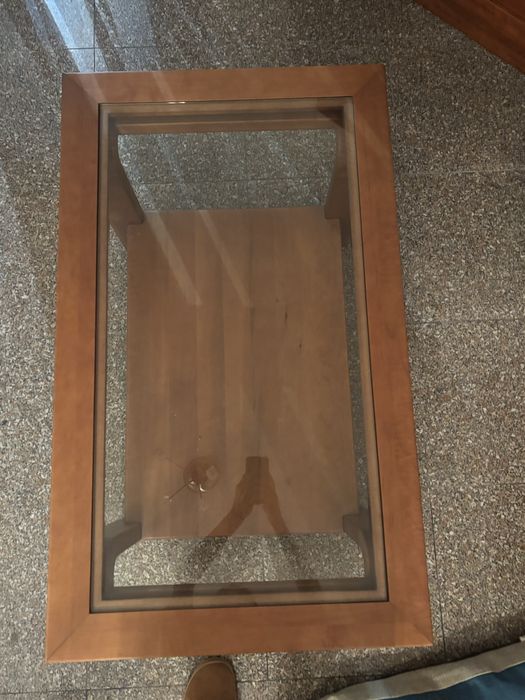 mesa de cerejeira em perfeitas condições