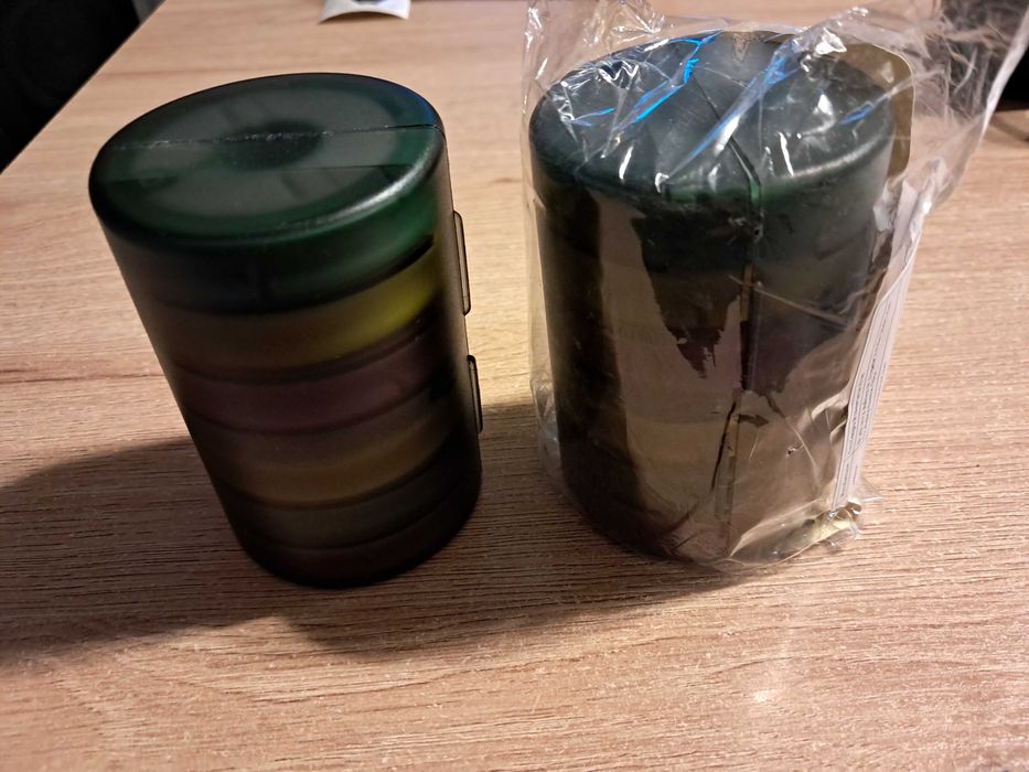 Pudełko na przypony feeder magnetyczne.