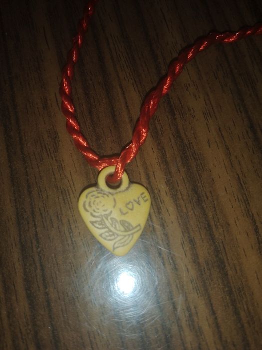 Mała zawieszka "LOVE"
