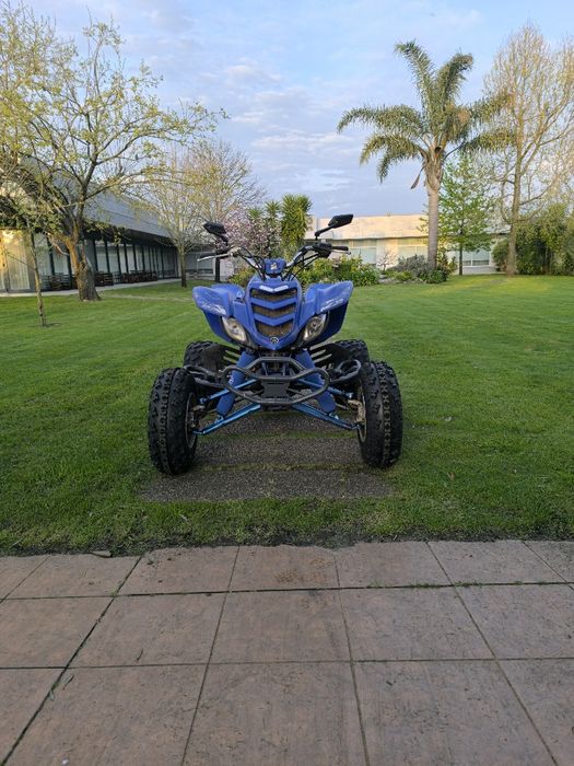 Yamaha raptor 660