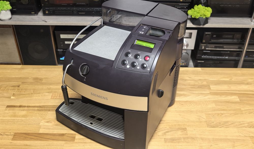 Кавова машина Siemens CES 2