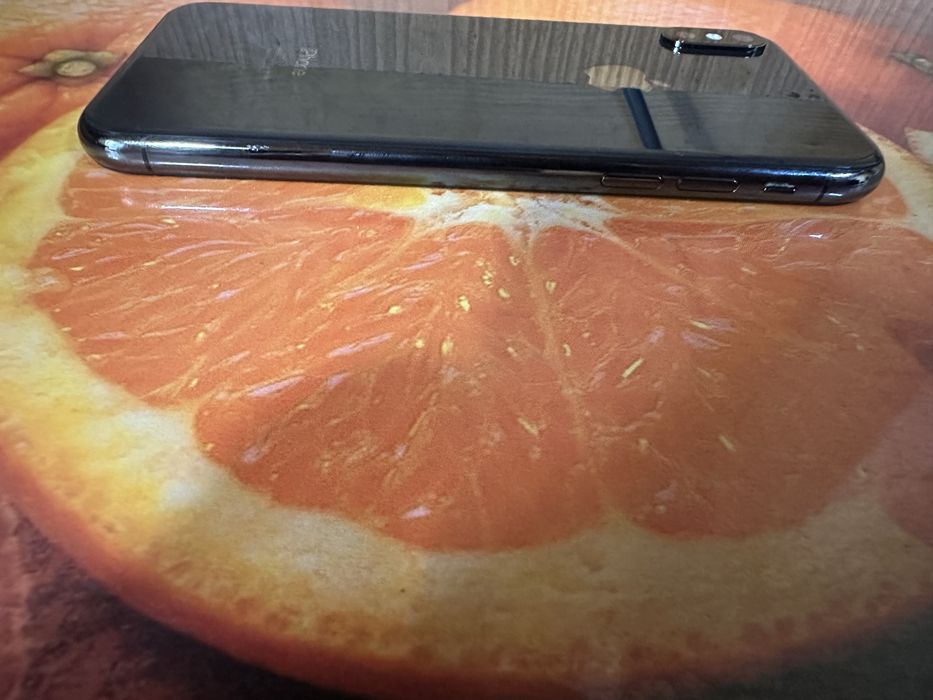 iPhone X / 64 gb