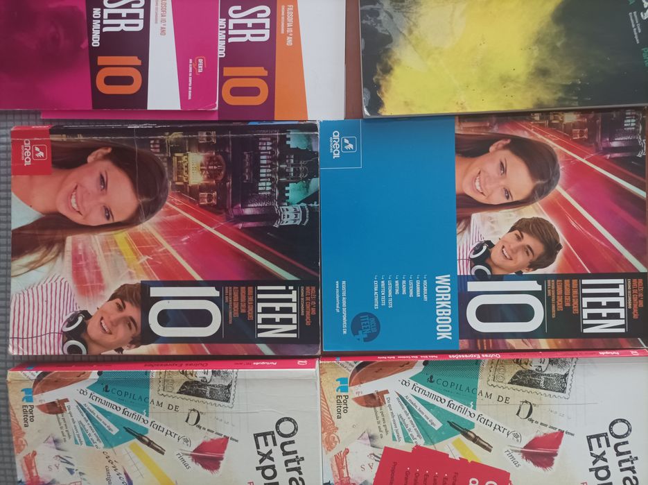 Manuais e cadernos de actividades 10 ano