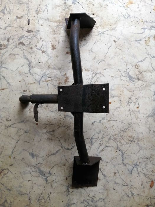 Фаркоп на ВАЗ 2110