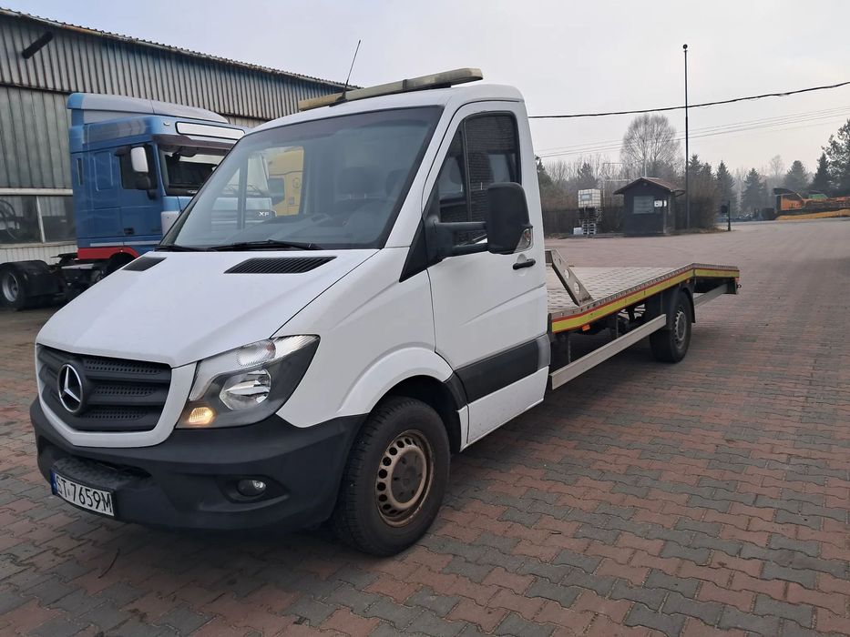 Mercedes-Benz Sprinter  Sprzedam MERCEDESA Sprintera auto Laweta +Przyczepa Przebieg 61 TYŚ
