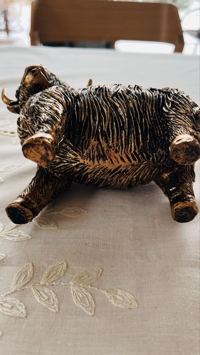 Figurka bizona współczesna