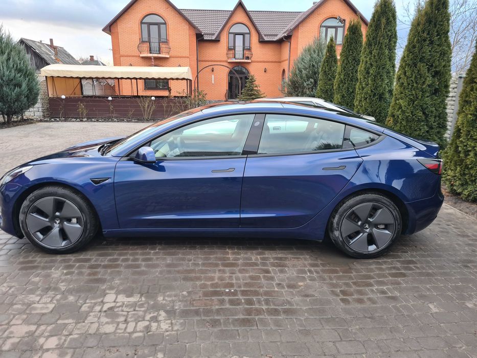 Tesla model 3 dual motor