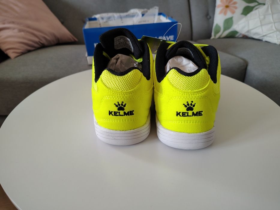 Buty halowe Kelme Indoor Copa – rozmiar 42