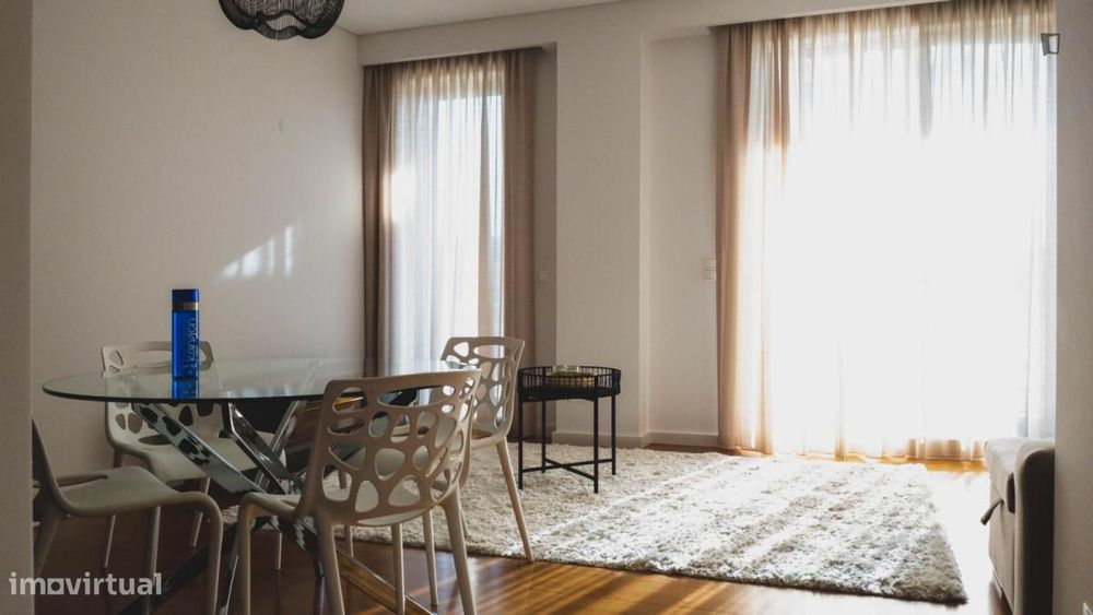 Apartamento com 1 quartos - localizado em Valbom Porto