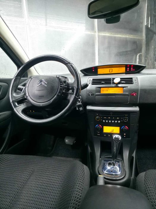 Citroen C4 1.6 HDi VTR Plus Caixa Automática