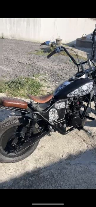 Daelim VT 125. ( Custom chopper) Aceito aves a troca