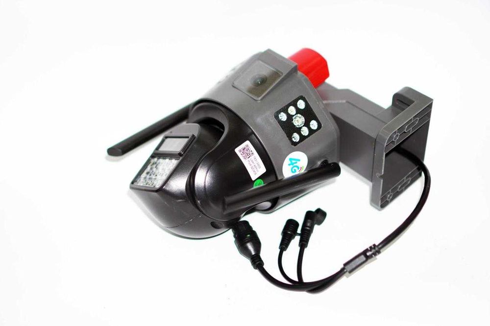 IP WiFi камера 4G SIM, +2 независимых объектива 3Mpx+3Mpx (v380 арр)