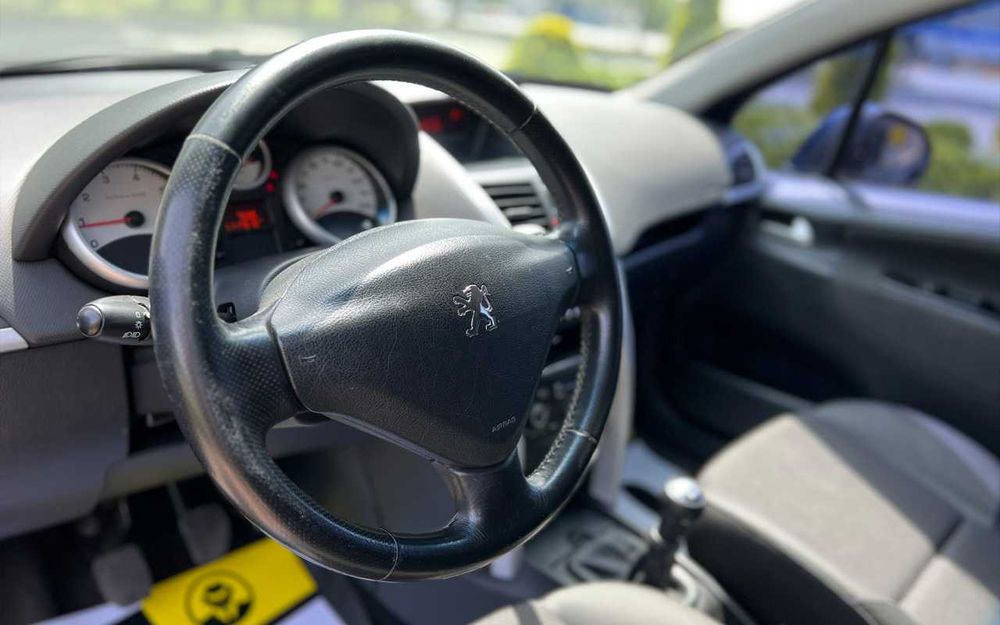 Peugeot 207 2010