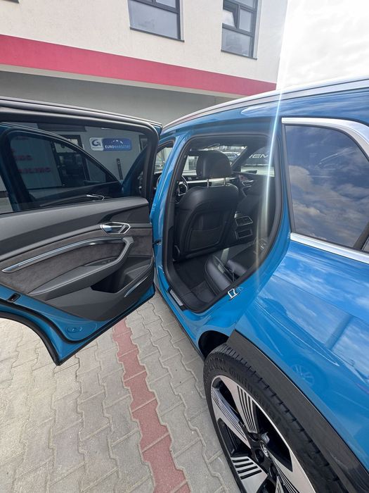 Audi e-tron Audi e-tron 55 quattro | 408 KM | 95 kWh | 4x4 | Elektryczny SUV 2019
