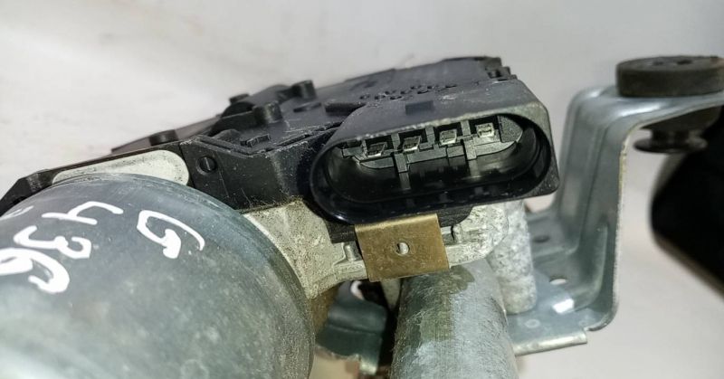 Motor limpa vidros frente SEAT Leon (5F1)