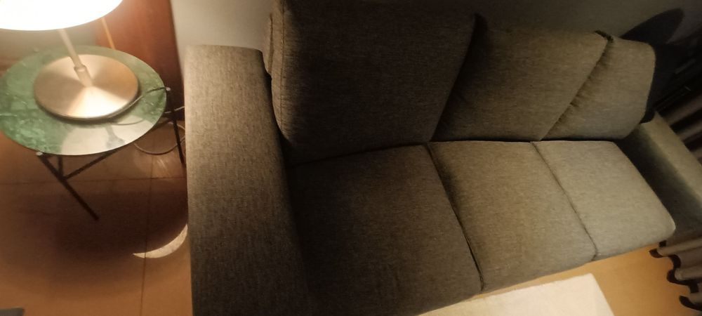 Sofá de quatro lugares