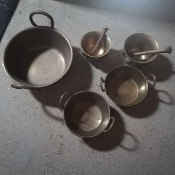 Conjunto de peças em latão